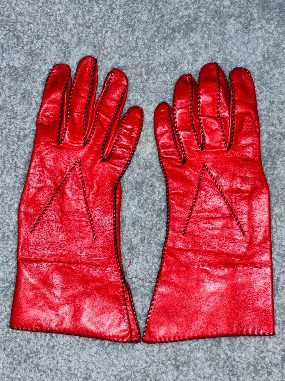 Vintage Gloves by Superb Red Leather Gloves Large Black Whip Stitch Mod Boho